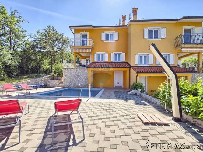 Villa s prekrasnim pogledom na more i vlastitim bazenom - 5