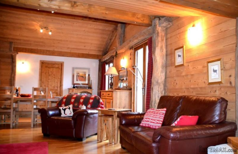 A 3 bed penthouse apartment, centrally..