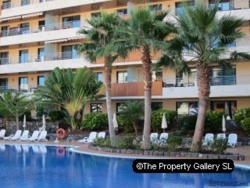 Apartment For Sale in Acantilado De Los..