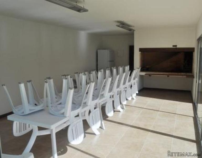 2 Bedroom Apartment - For Sale - Rinc... - 2