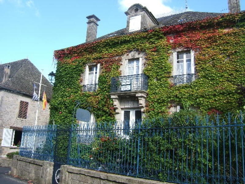 5 Bedroom Stone House For Sale