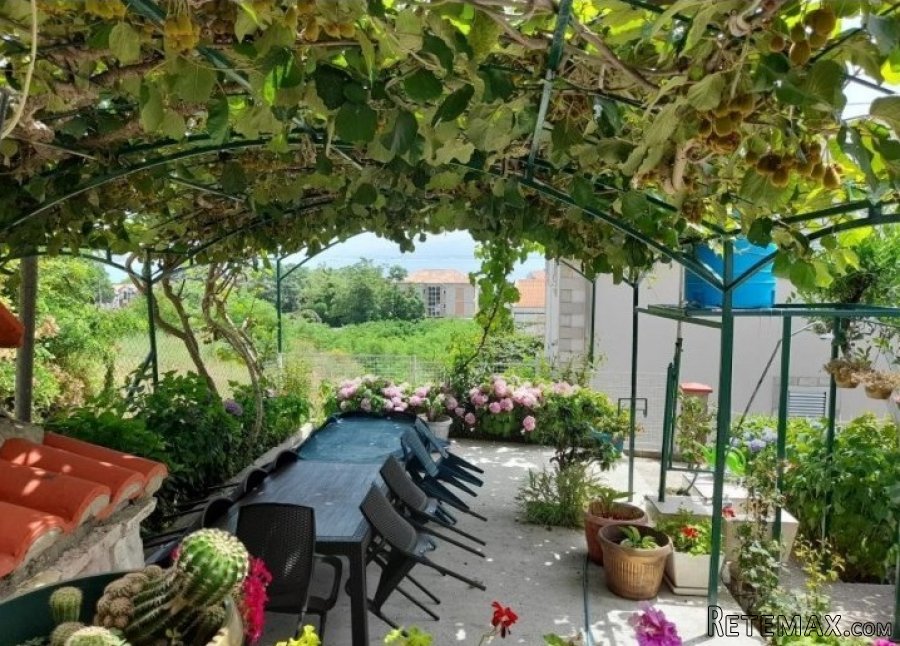 Kuca sa apartmanima u blizini mora Bijela-Herceg Novi - 11
