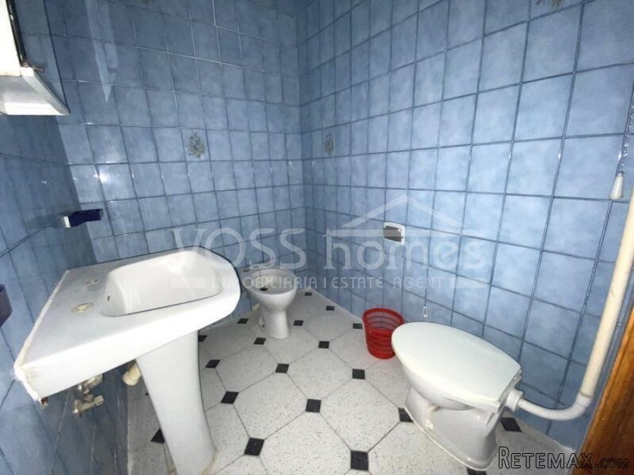 EXCLUSIVE FOR VOSS HOMES - A very interesting, 2 storey.. - 12