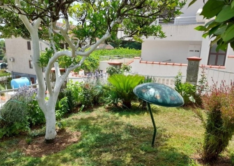 Kuca sa apartmanima u blizini mora Bijela-Herceg Novi - 12