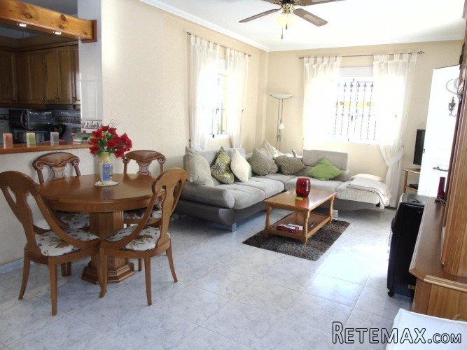 This charming villa is located in a quiet area of.. - 2
