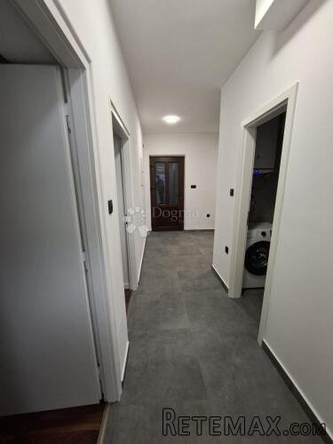 DRENOVA ETAŽA ZA 6 RADNIKA NAJAM - 3