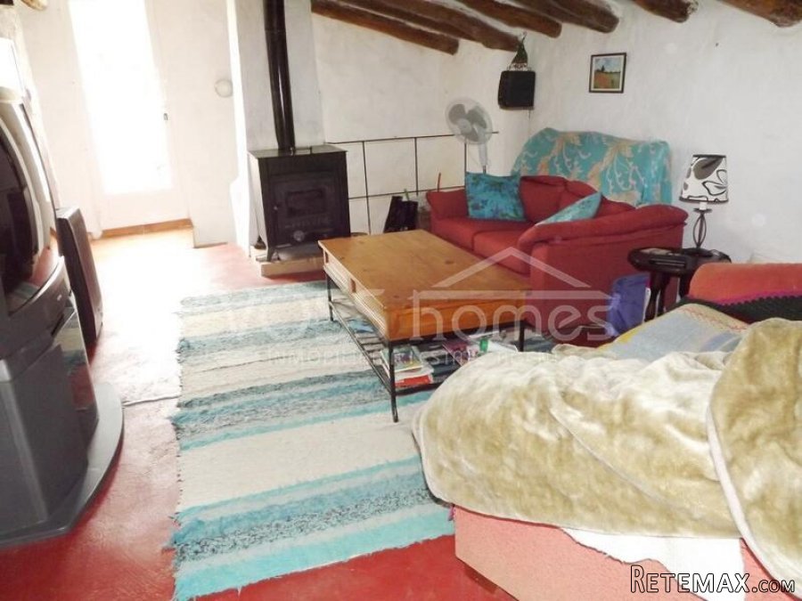 EXCLUSIVE TO VOSS HOMES - QUAINT & QUIRKY VILLAGE HOUSE- A.. - 13