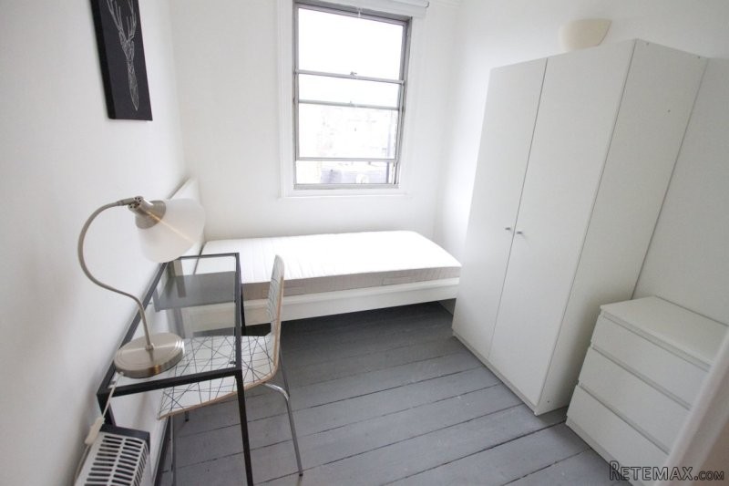 Single with single bed near Finsbury..