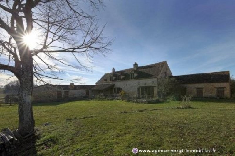 Character Stone House Set On 4 Hectares..