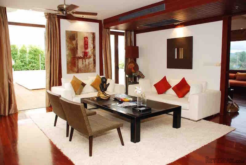 Desirable 2-Bedroom Penthouse..