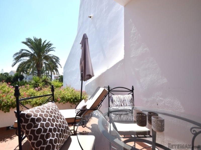 2 Bedroom Apartment For Sale Situated.. - 2