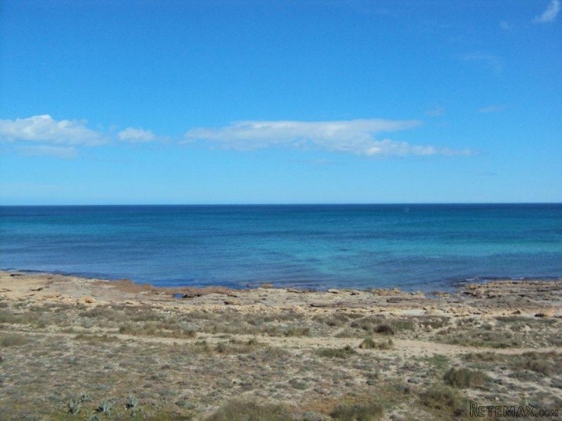 Building plot: villa or 4 detached..