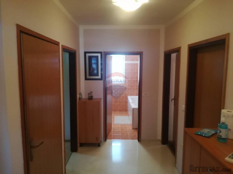Viškovo - Marinići, samostojeća kuća na 2 etaže + garaža, ap - 9