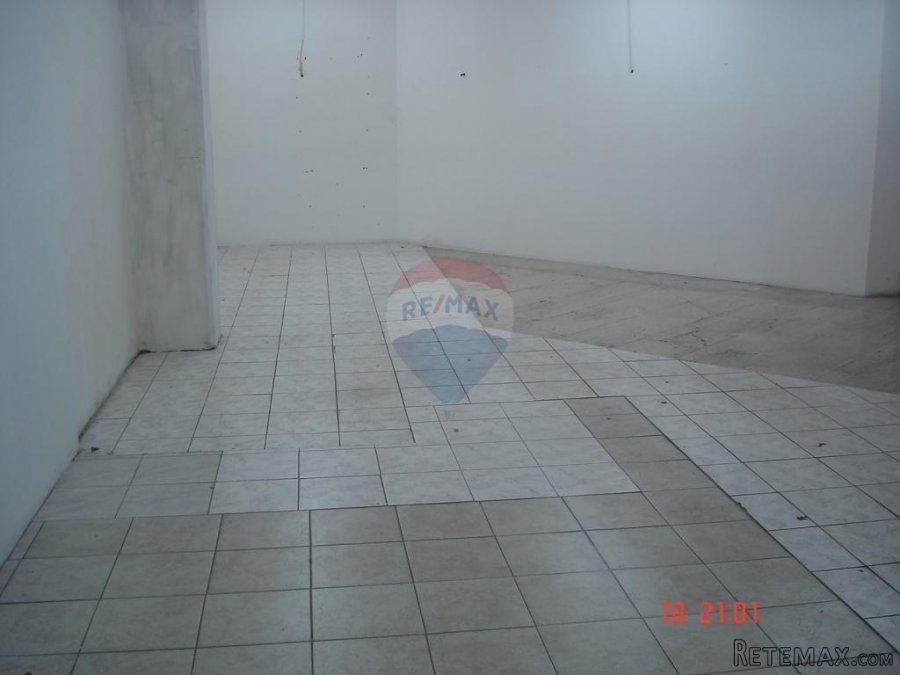 PULA, POSLOVNI PROSTOR 117m2 U STROGOM CENTRU BLIZU TRŽNICE - 2
