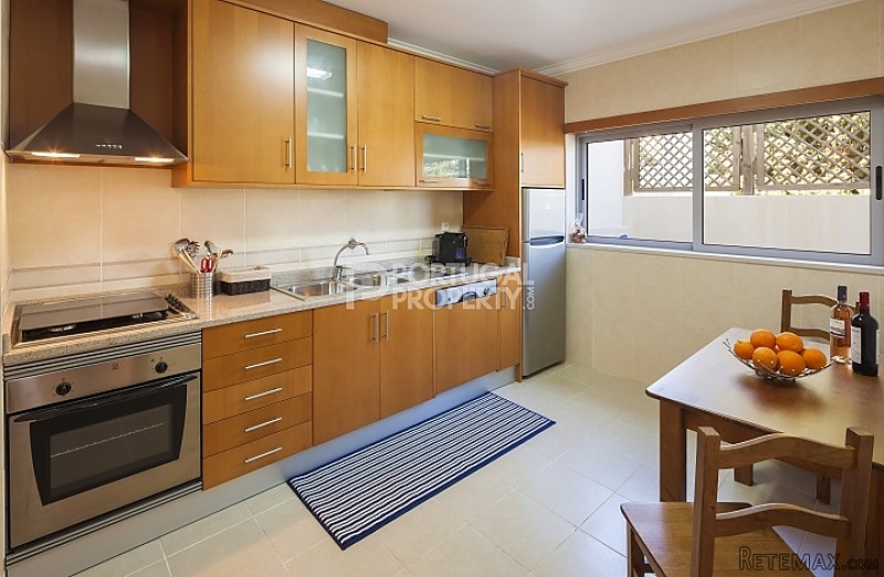 Beautiful 2 Bed Apartment with sea views - 2