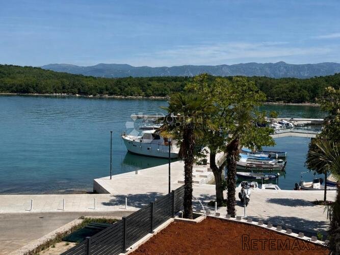 LUKSUZAN APARTMAN 20 m OD MORA – OTOK KRK - 3