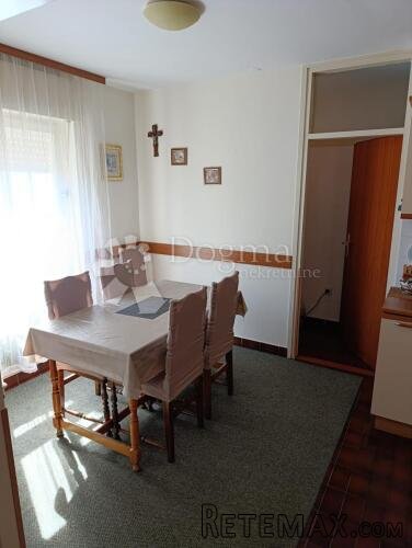 ZADAR - BILI BRIG - VELIKI STAN S TRI SPAVAĆE SOBE - 3