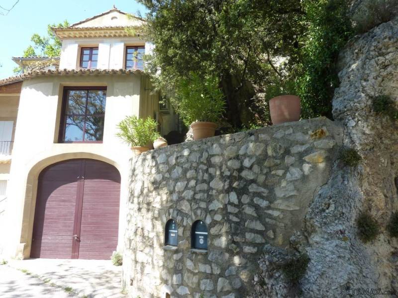 Ideal Studio Apartment With Garage And..