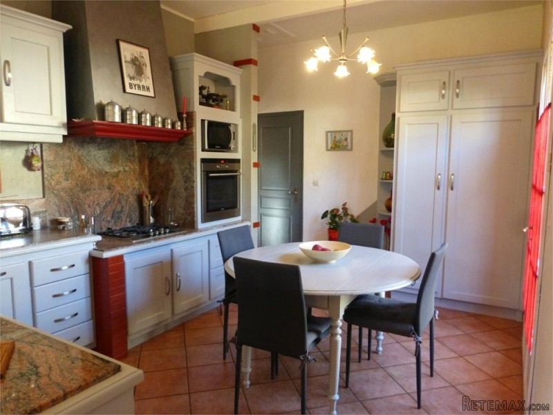 Beautiful Detached Villa With Garden.. - 2