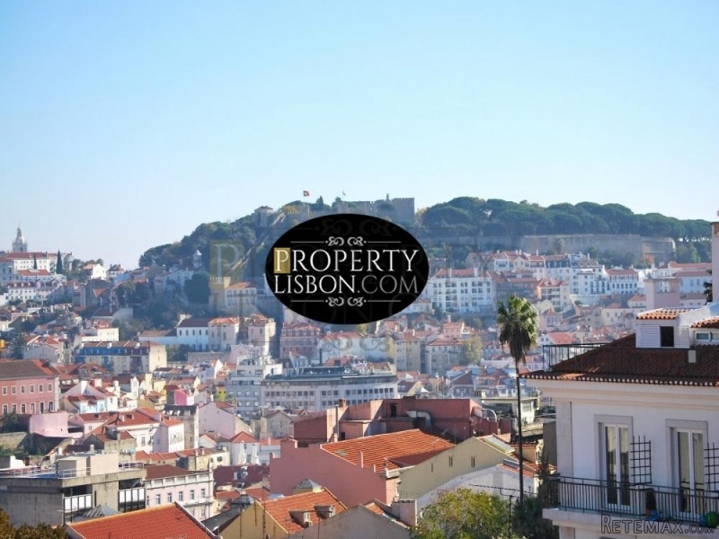 Charming T1 penthouse Lisbon Apartment..