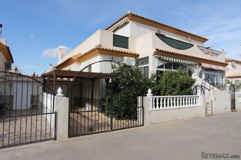 2 Bedroom 1 Bathroom Townhouse In Playa..