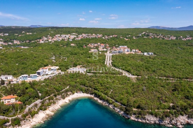 KOSTRENA, odlično građevinsko zemljište od 13662 m2 - 2