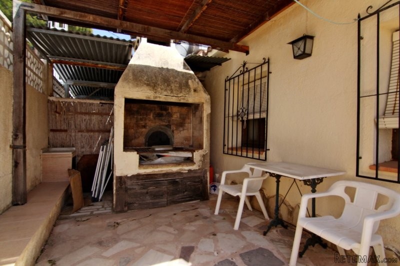 Superb villa in second line of the sea - 2