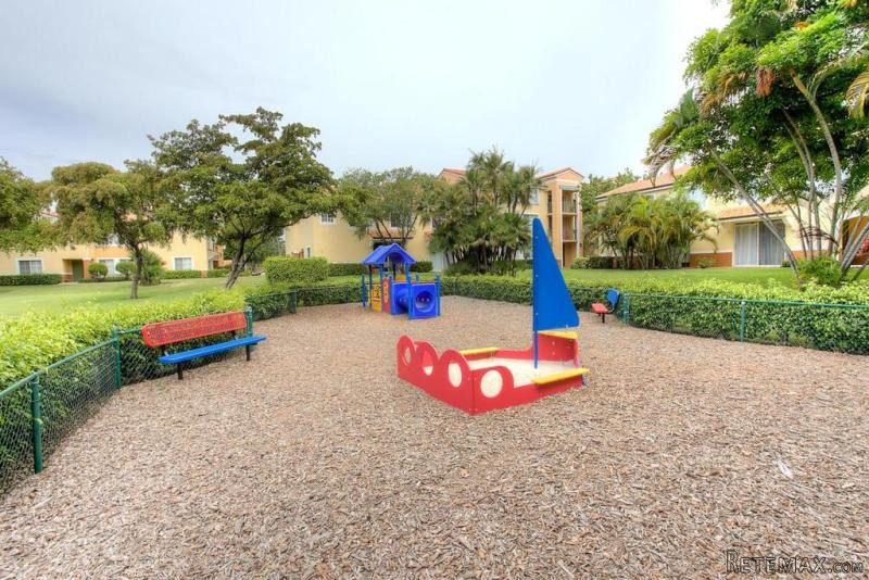 117 Yacht Club Wy #112, Hypoluxo, FL -..