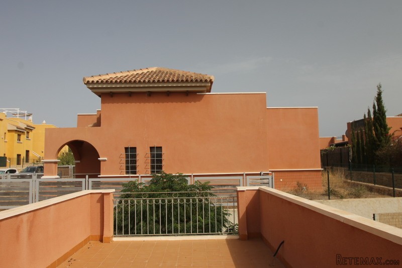 2 Bedrooms - Villa - Murcia - For Sale