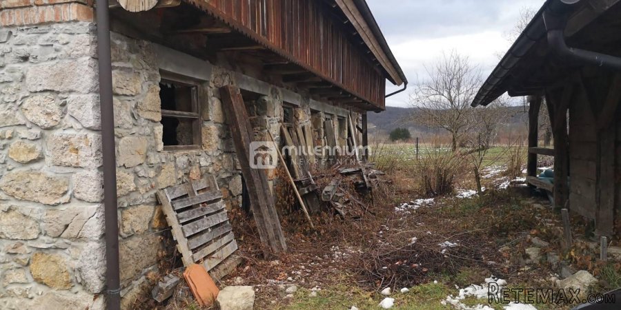 Gorski kotar, okolica Bosiljeva, kuća + gosp. zgrada - 4