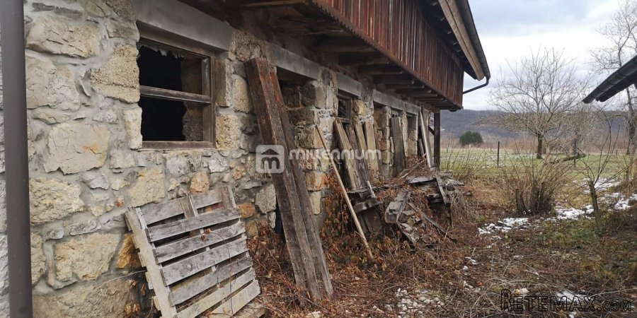 Gorski kotar, okolica Bosiljeva, kuća + gosp. zgrada - 5