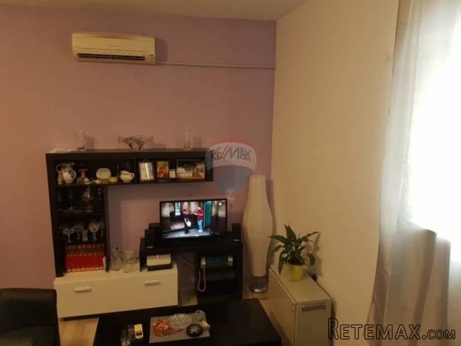Stan u prizemlju zgrade 48m2 - 2