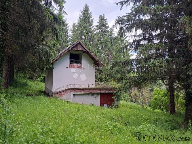 Vikendica bez susjeda, bunar