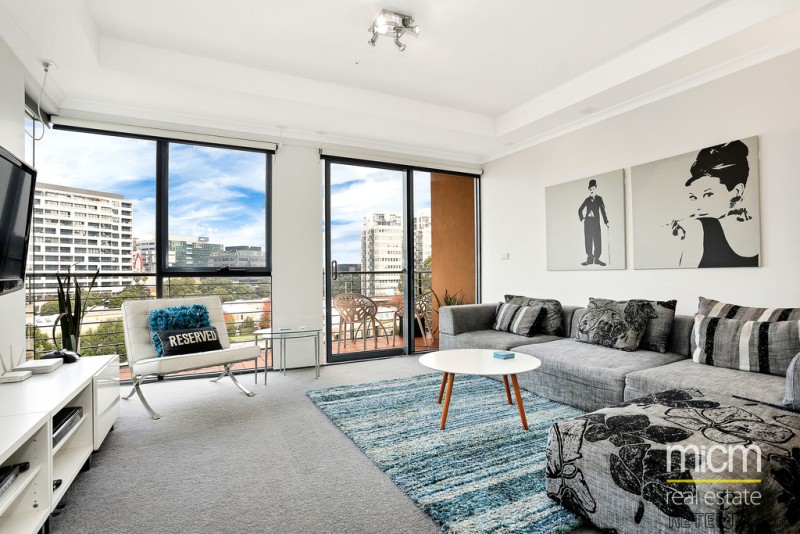 Rare and Renovated Southbank Royale..