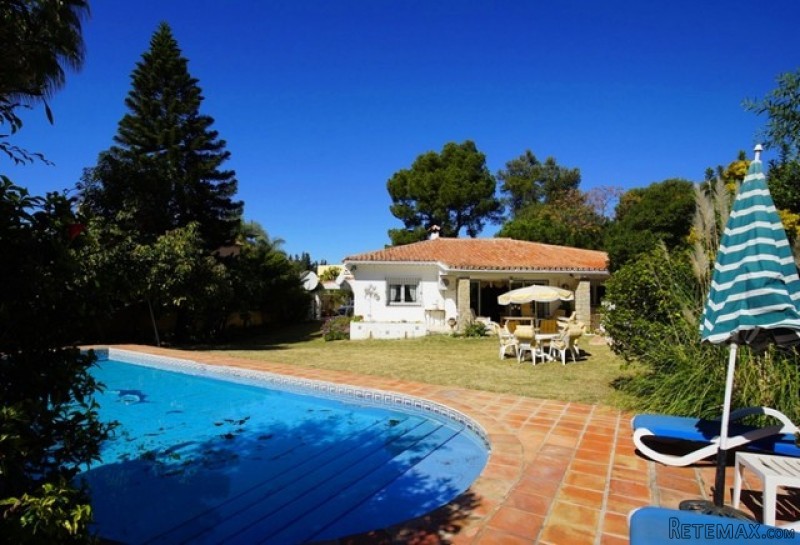 4 Bedrooms - Villa - Malaga - For Sale