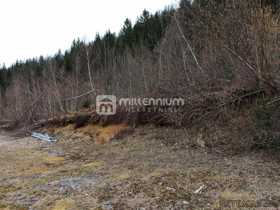 Ogulin - Bjelolasica, građevinsko zemljište od 1.612m2 - 2