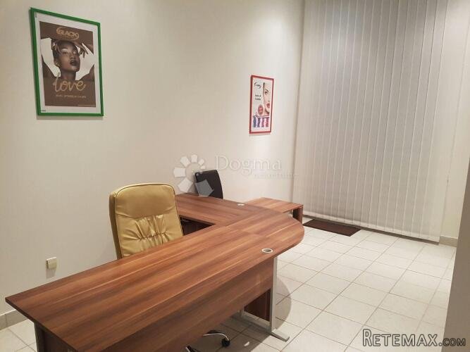 Poslovni prostor 57,15 m² na odličnoj lokaciji – Zavrtnica / - 2