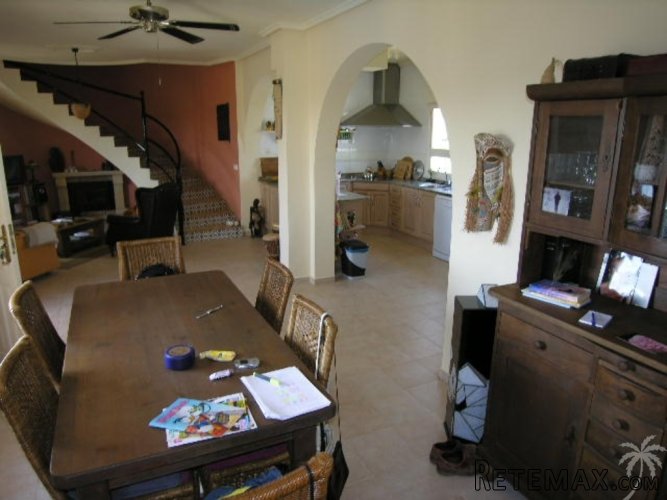 Nostalgic living in a very large Spanish villa near the.. - 3