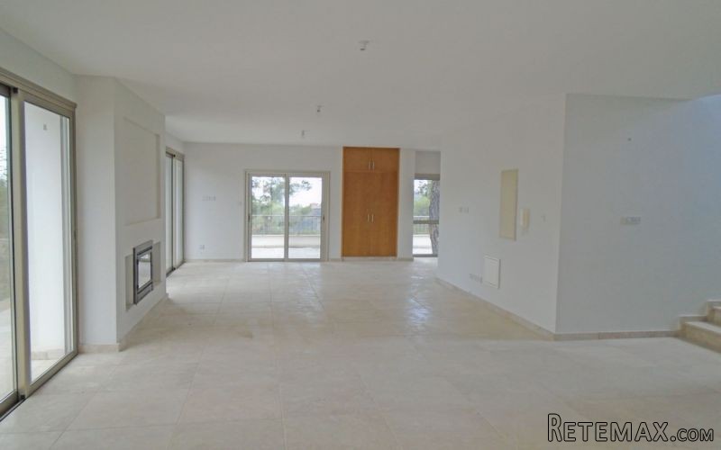 Three Bedroom House For Sale in.. - 2