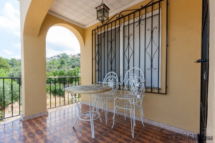 Villa for sale in Orba, Alicante, with four bedrooms.. - 3