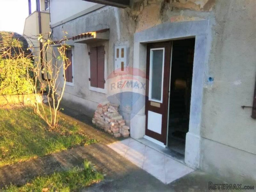 MATULJI - autohtona etaža kuće s okućnicom - 4