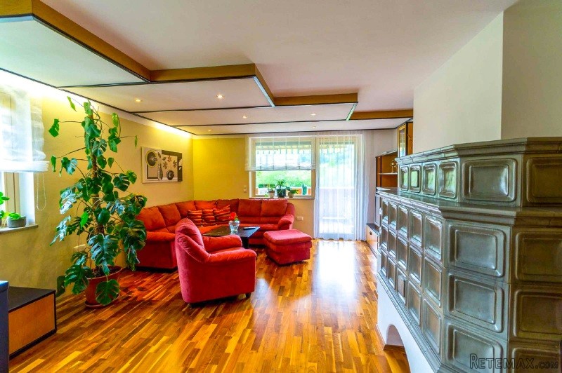 Generous Family Apartment In The Center..