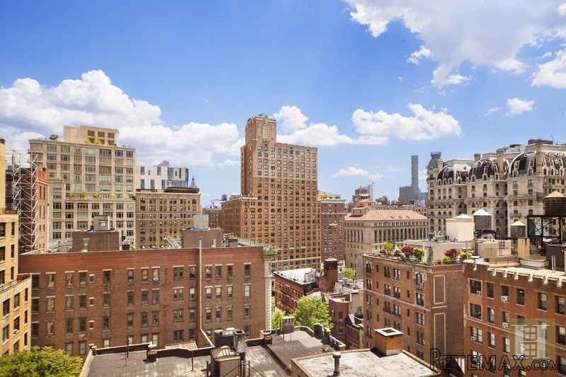 3 bedroom Apartment For Sale: 320 WEST..