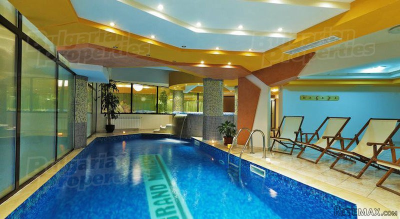 Large 1-Bedroom Apartment 600 M From..