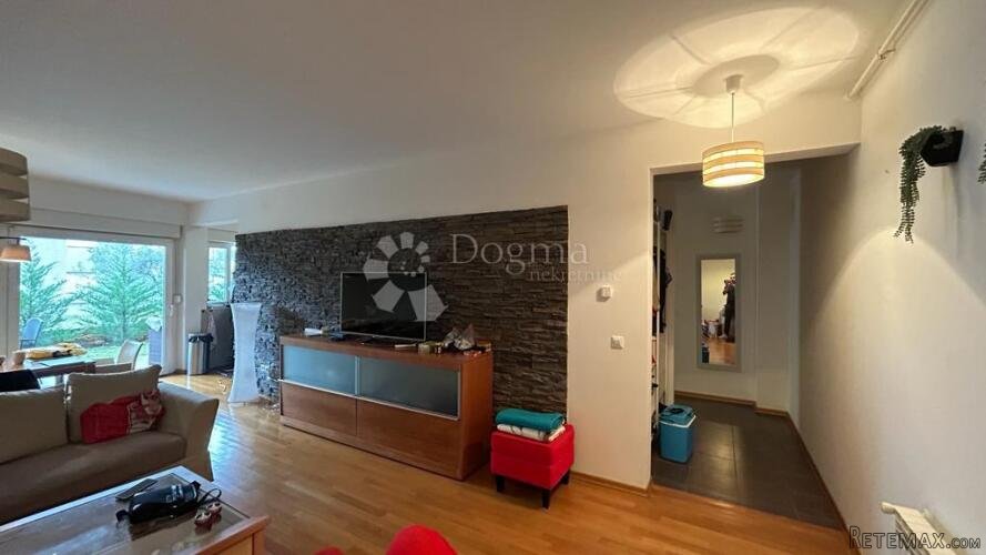 Prizemlje sa vrtom i 3 spavaće - 117,43m2 - 2