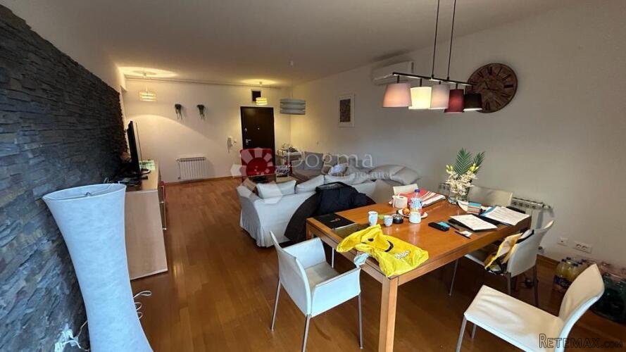 Prizemlje sa vrtom i 3 spavaće - 117,43m2 - 3