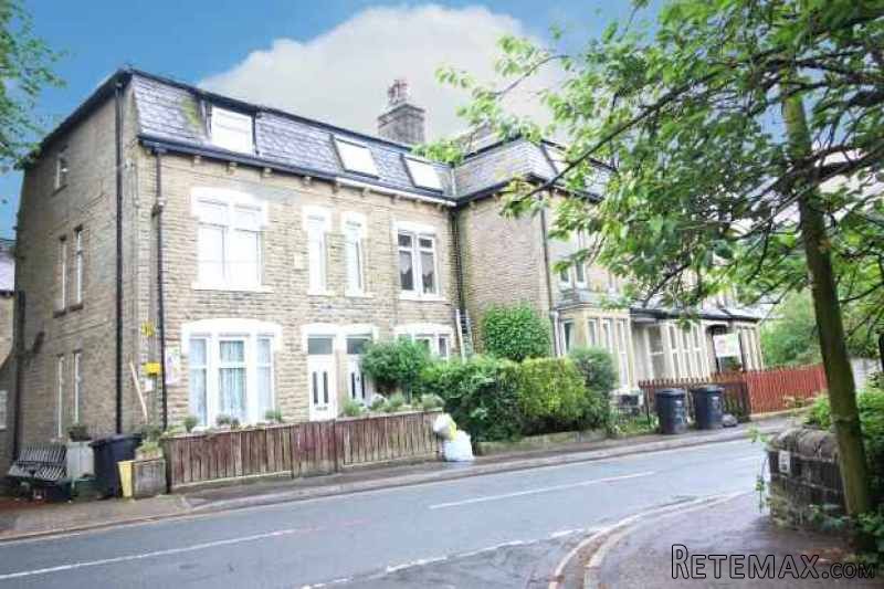 4 bedroom, End Of Terrace House house..