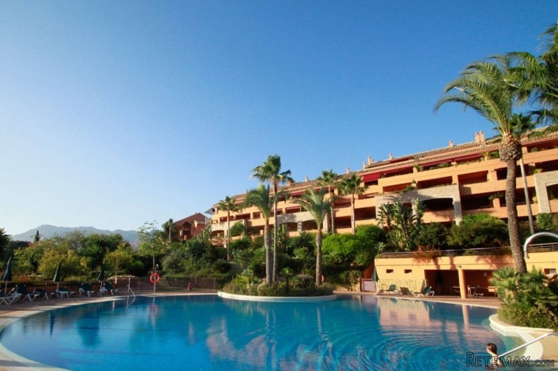 APARTMENT FOR SALE IN BAHIA DE MARBELLA