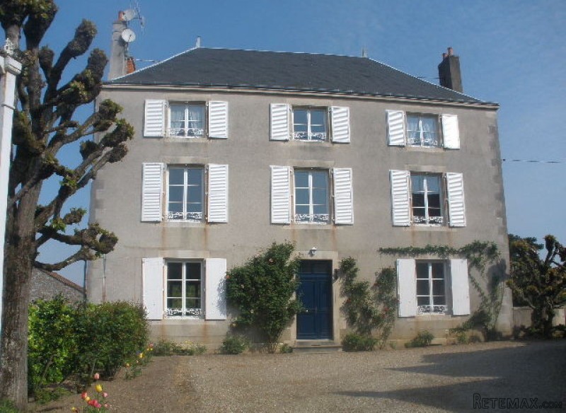 Fantastic, huge house, garden, pool, +..