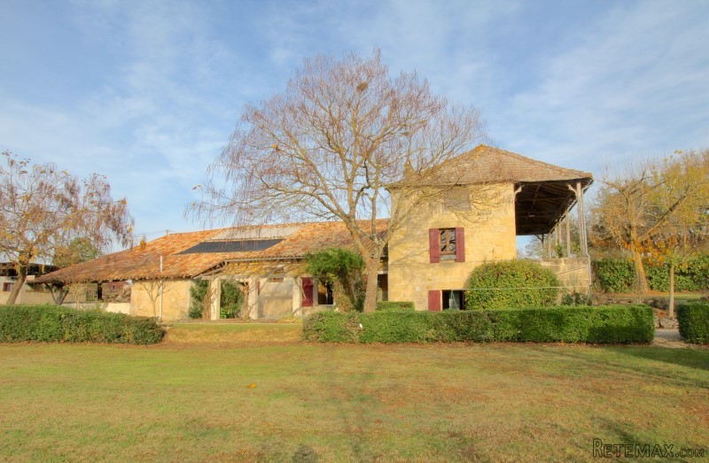PRICE REDUCTION for this Charming 3-bed.. - 2